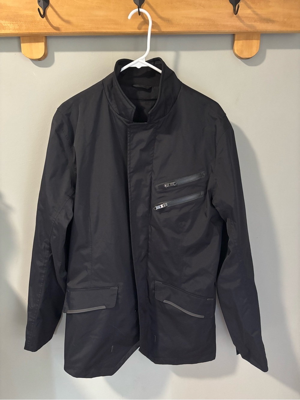 lululemon Men's Black Jacket
